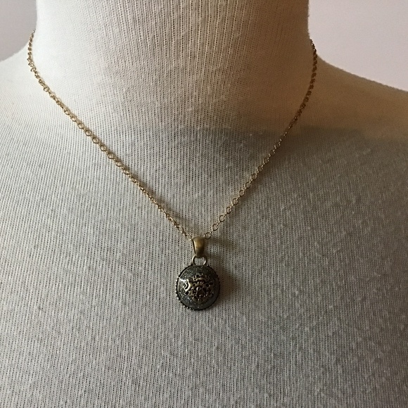 Lia Sophia Jewelry - NWT Retired Lia Sophia “Waybridge” gold color necklace w/glittering enamel crest